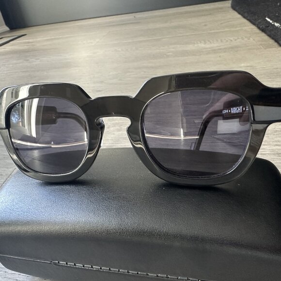 Anne et Valentin Sunglasses - Picture 2 of 6